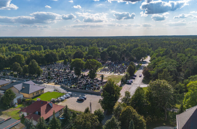 Cmentarz parafii rzymsko-katolickiej w Nieporęcie